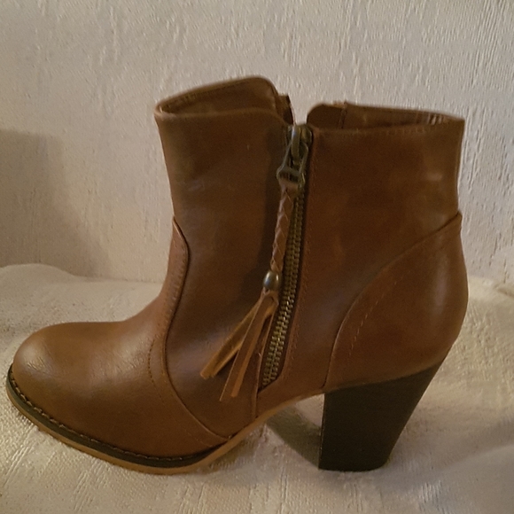 Dress Boot - Picture 3 of 5